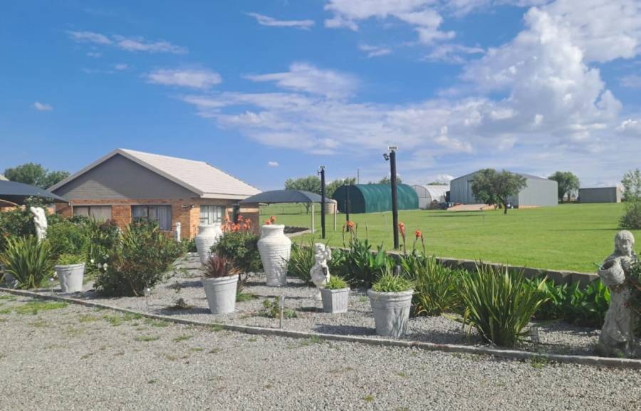  Bedroom Property for Sale in Oranjeville Free State